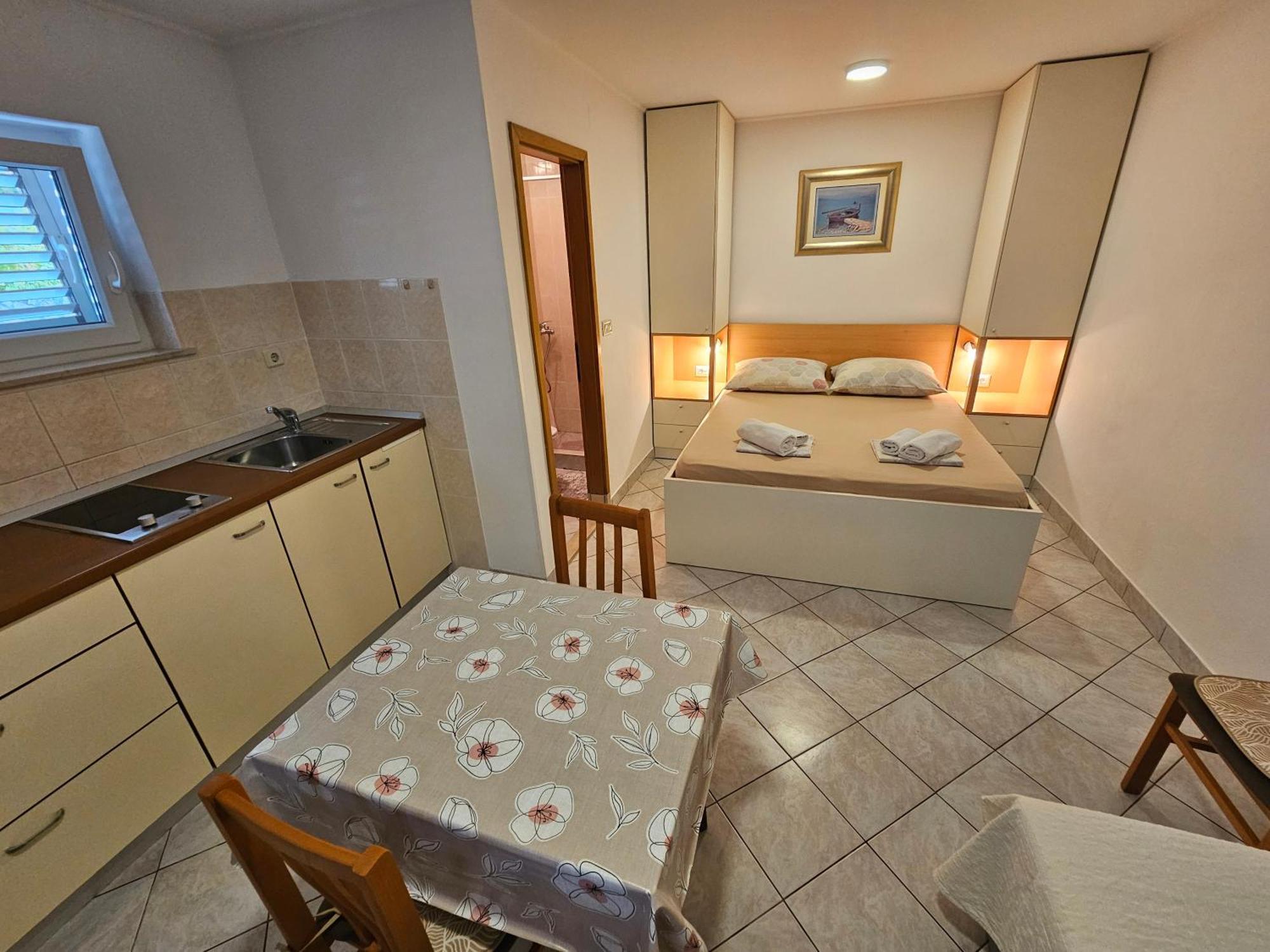 Apartment Nikica Trogir Habitación foto